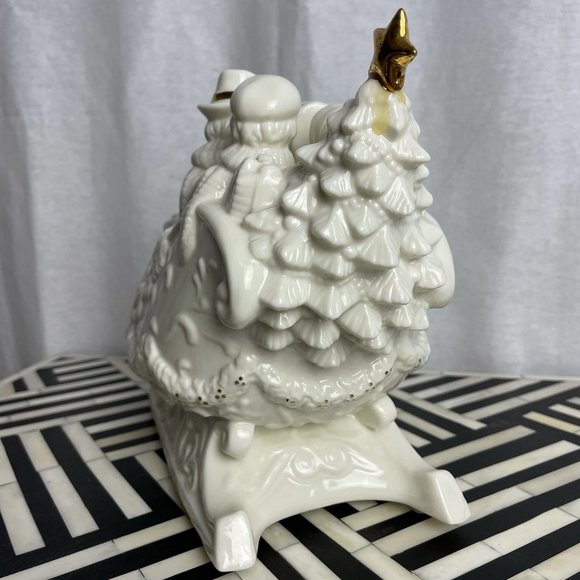 Vintage music box sculpted in a sleigh with caroling family - Picture 6 of 16